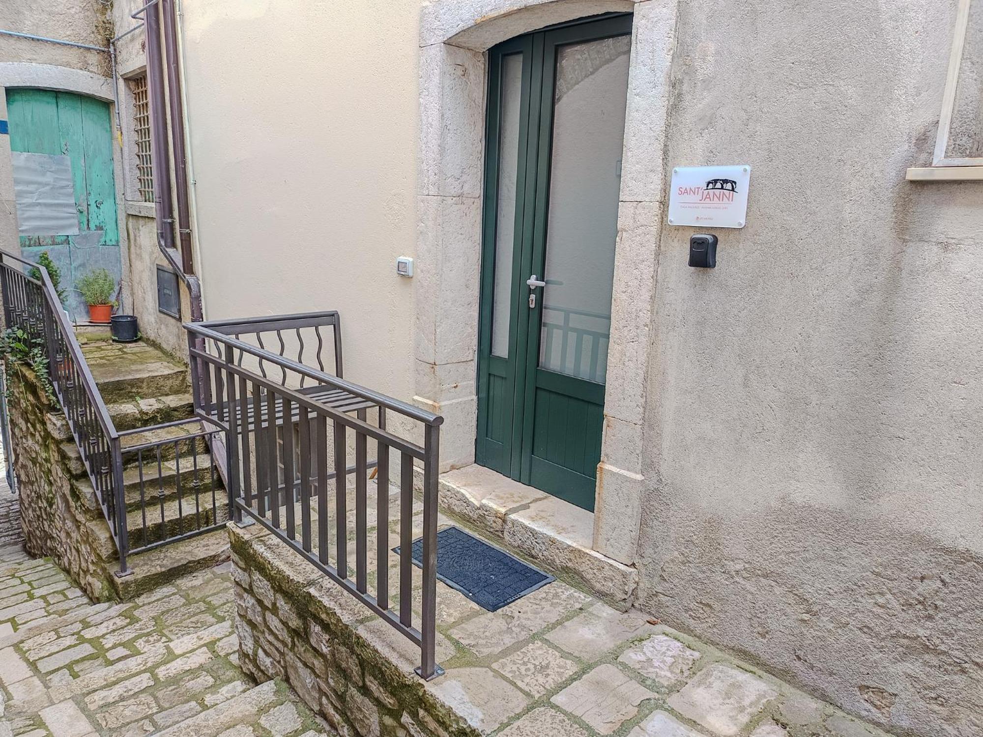 Sant'Janni Apartment Buonalbergo Exterior photo